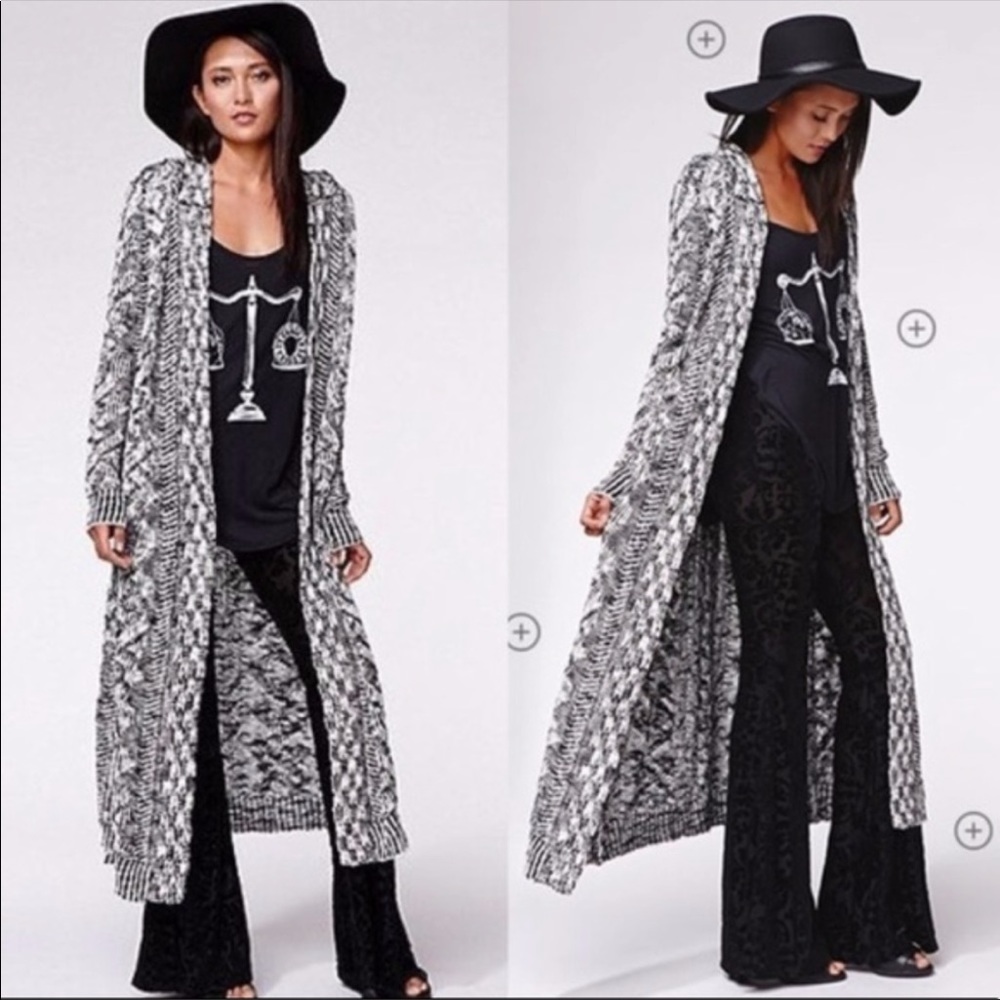Kendall and Kylie Long B/W hooded Cardigan